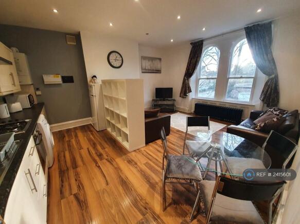 Open Plan Living Room / Kitchen