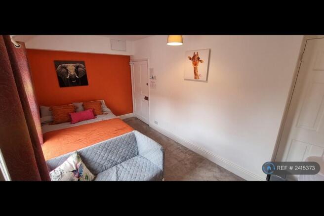 Room 5 - Double Room