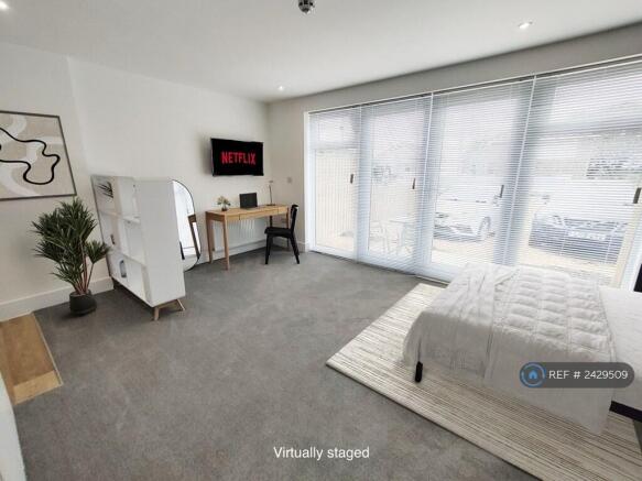 R2 - Ensuite + Kitchenette + Terrace Virtual Stage