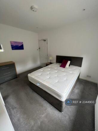 Room 3 -Available On 26th April 2025 (£875)