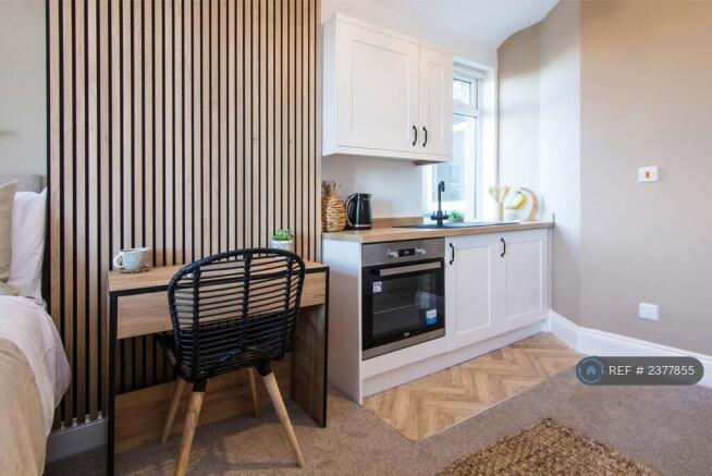 Studio 2- 14 Market Street- £775pcm