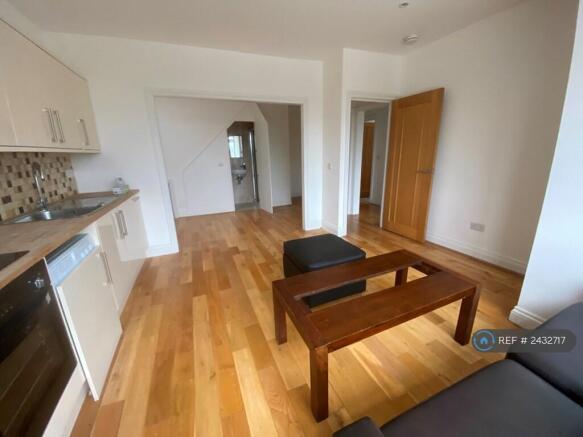 Living Room/Dining