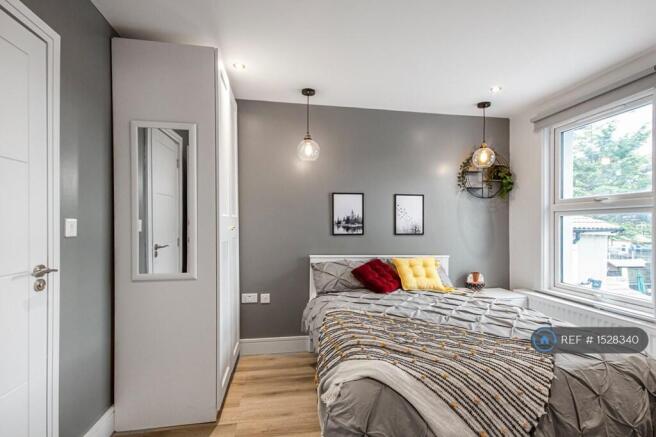 Room4