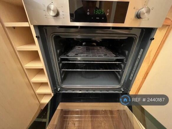 Oven