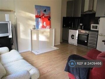 Kitchen/Sitting Room