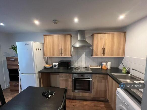 Kitchen / Lounge 
