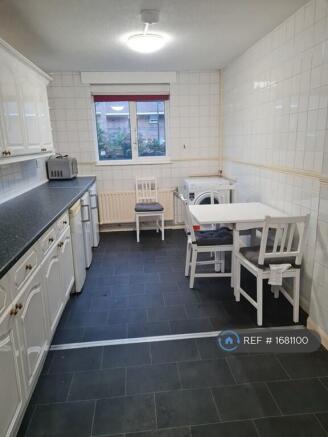 Kitchen/Dining