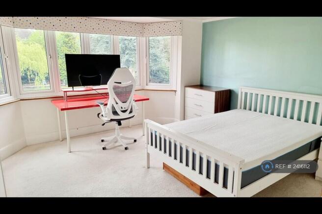 Room 1: Double Bedroom (2/2)