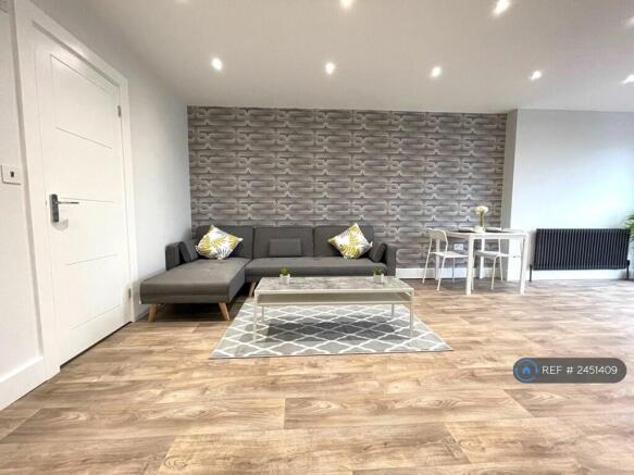 Flat 10 - £1400