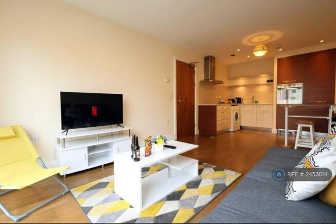 Charming 1-Bed Flat At The Heart Of  Cardiff Bay