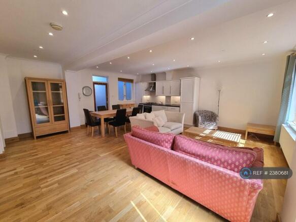 Openplan Kitchen Lounge