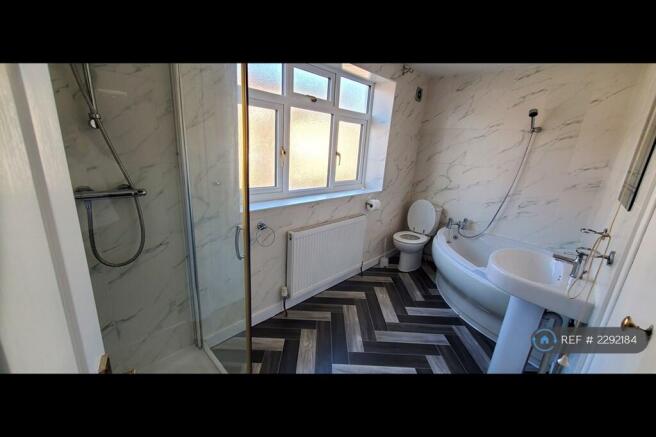 Shared Bathroom For Room e & f