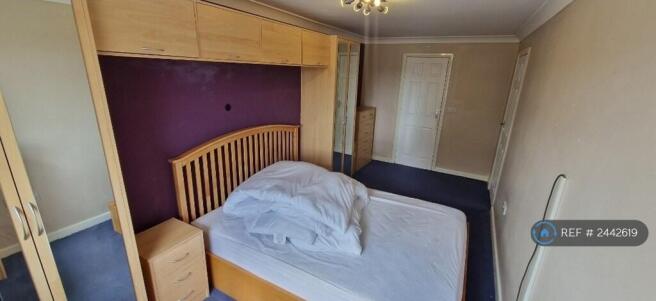 Ensuite Bedroom 