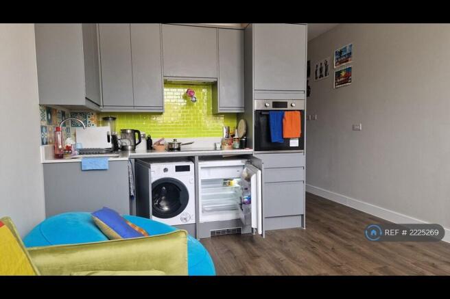 Washing Machine/Fridge/Oven