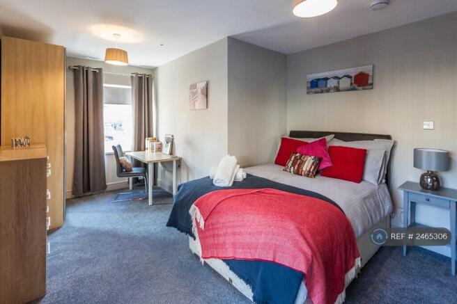 Large Bedroom