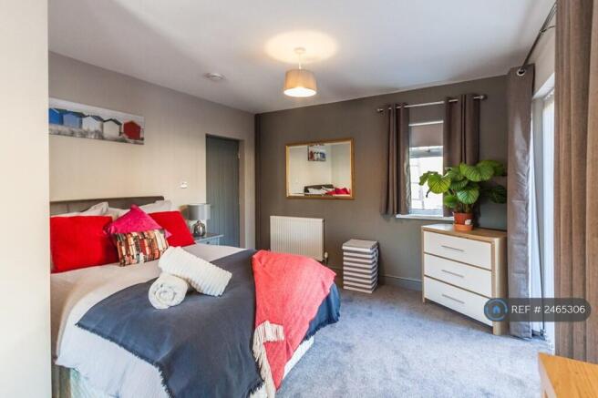 Large Bedroom