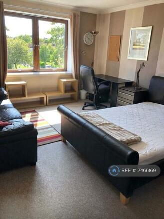 Bedroom 1 (Double)