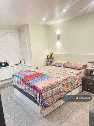 Master Bedroom With En-Suite