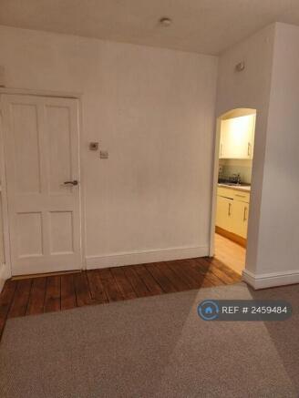 Living Room Going Through To Kitchen