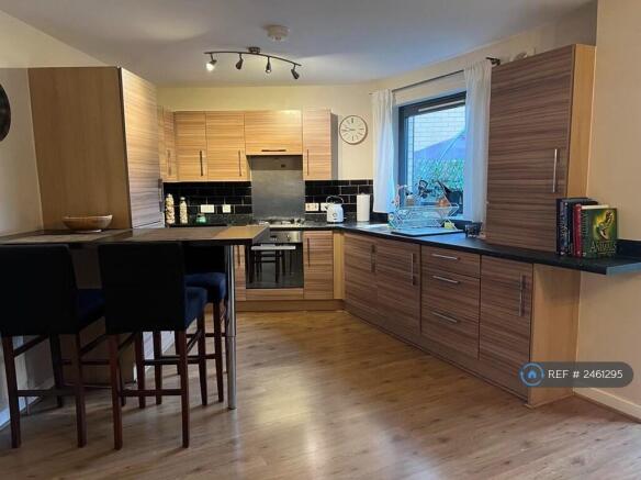 Kitchen / Dinning Area