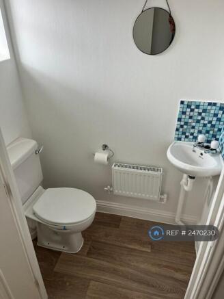 Wc/Cloakroom