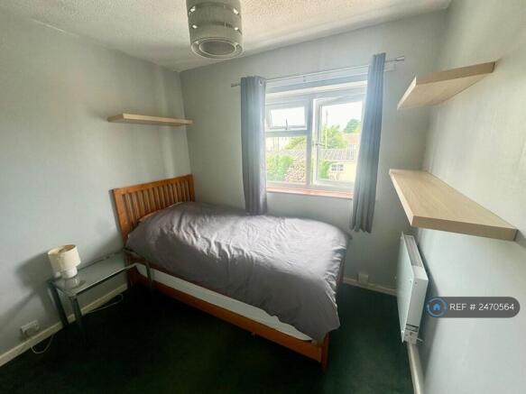 Single Bedroom For Rent