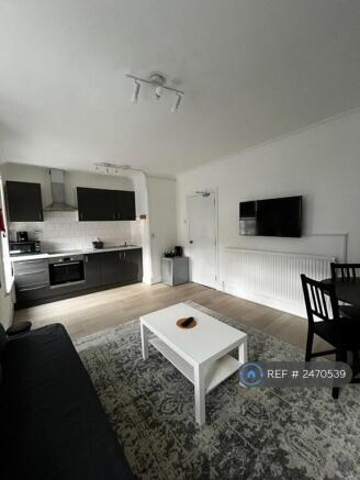 Living Room & Kitchen 