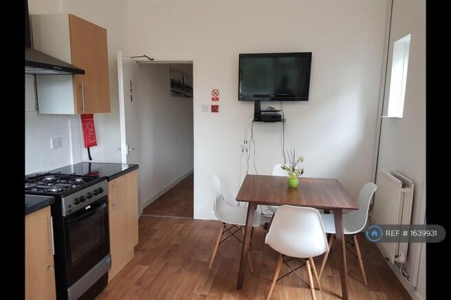 Kitchen/Dining