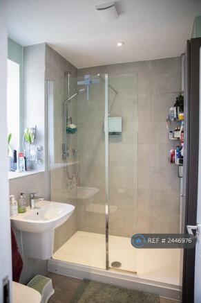 En-Suite Shower