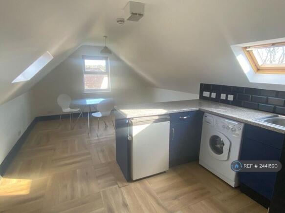 Communal Kitchen 2 (Top Floor)
