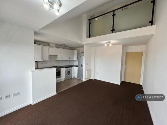 Lounge / Kitchen