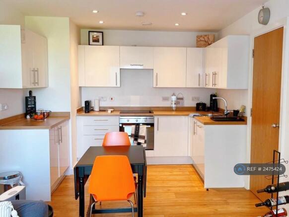 Dinning Area & Kitchen
