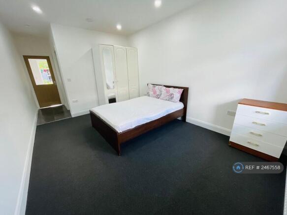 Master Bedroom/ Lounge