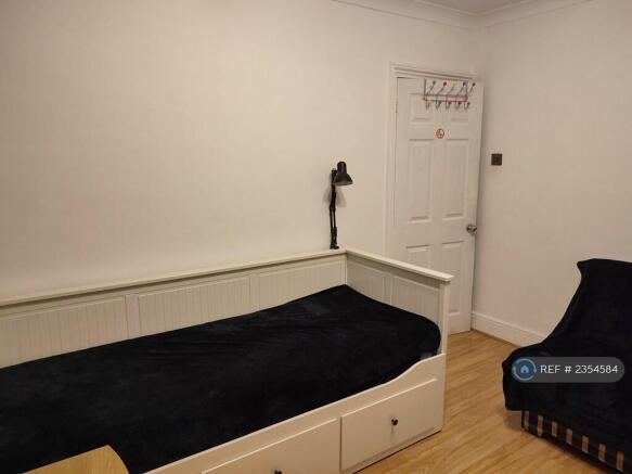 Trundle Bed & 2 Bed Sofa