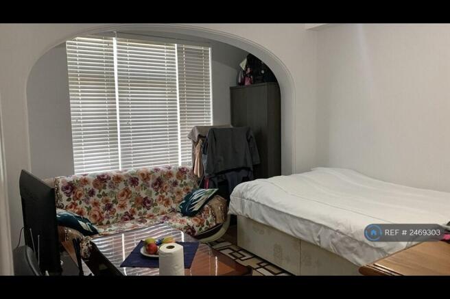 Large Ensuite Room 