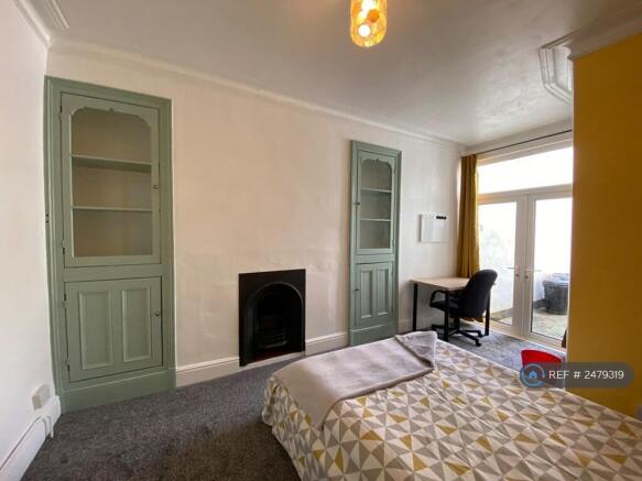 Room 2 (Double)