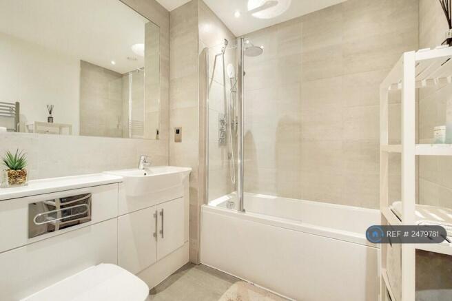 Main Bathrom