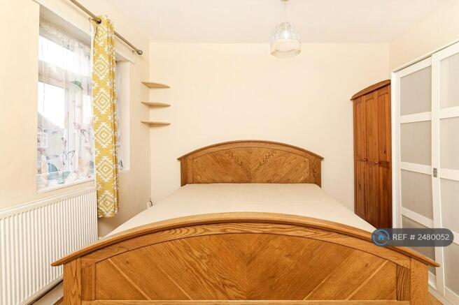 Master Bed Room - Iv