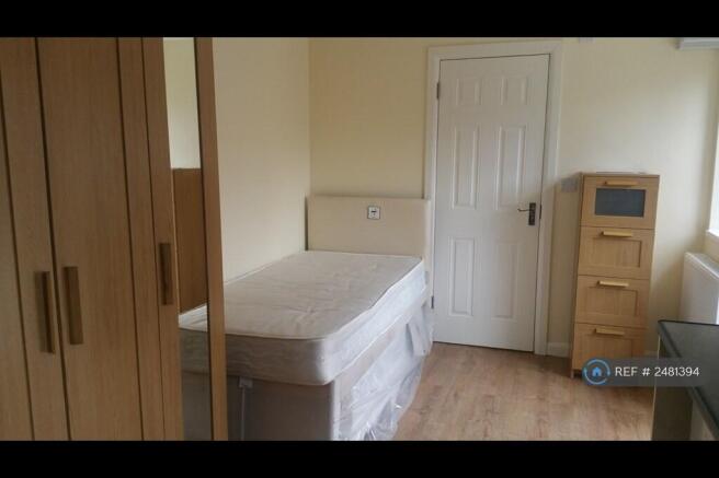 Single Bed, Opens Into Double