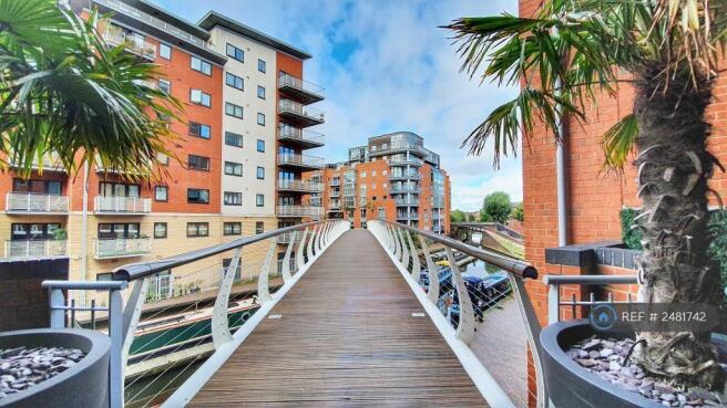 Residents Pedestrian Bridge