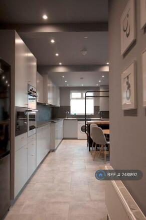 Kitchen & Lounge