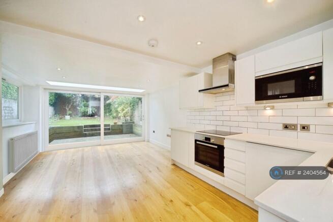 Kitchen/Dining/Living/Patio/Garden