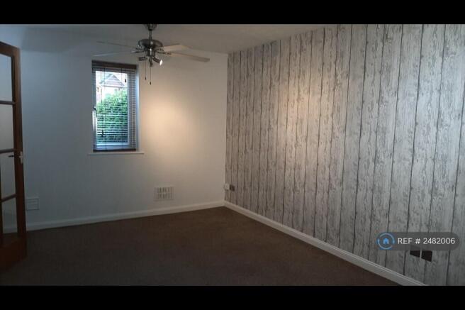 Lounge To Small Front Window
