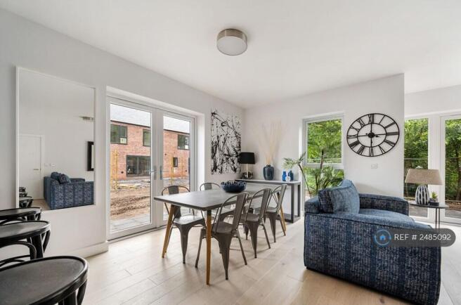 Living/Dining Area