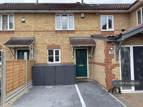 Entrance/Driveway