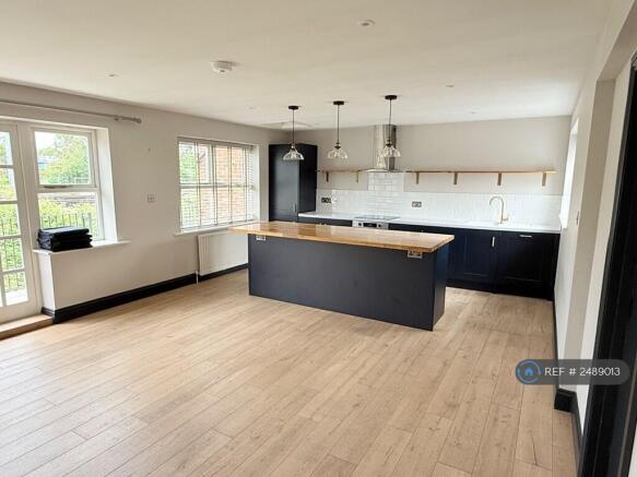 Kitchen/Dining