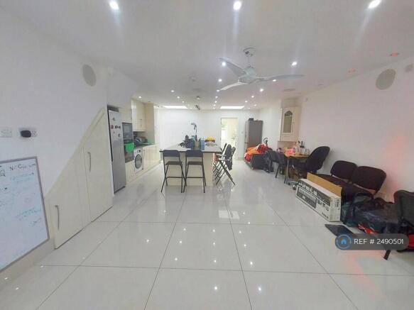 Open Plan Reception/Kitchen