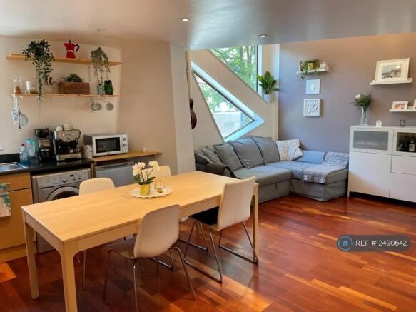 Kitchen / Living Room
