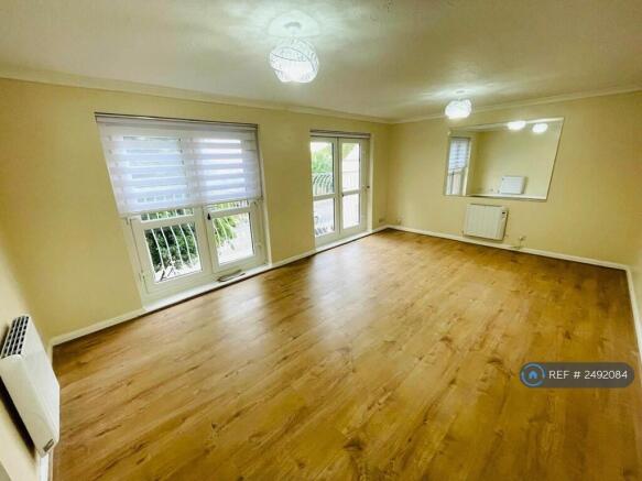 Living Room Pic 1