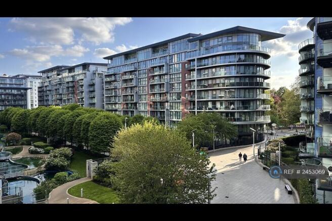 Balcony View Of Piazza Water Gardens